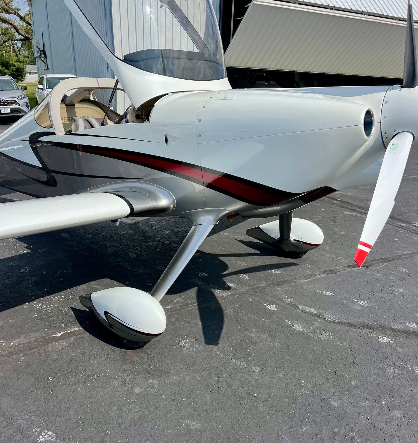 RV Upper Gear Leg Intersection Fairings (Pair)