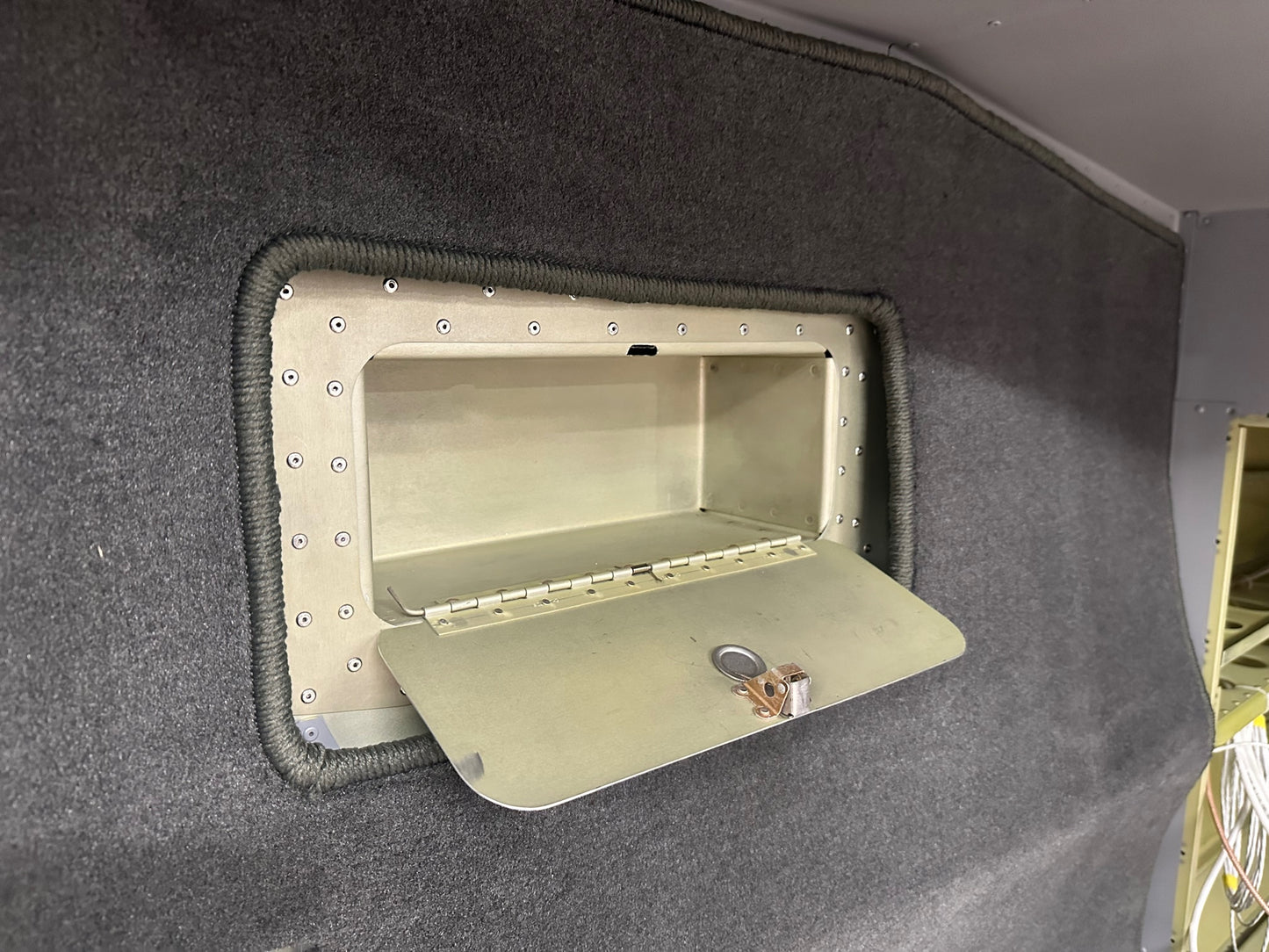 RV10 In-floor Storage Container Kit