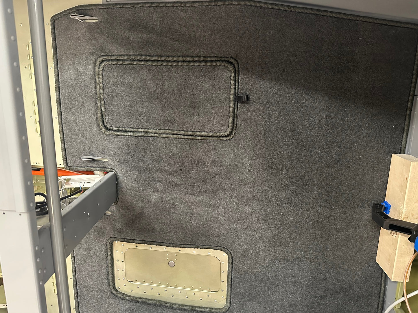 RV10 In-floor Storage Container Kit
