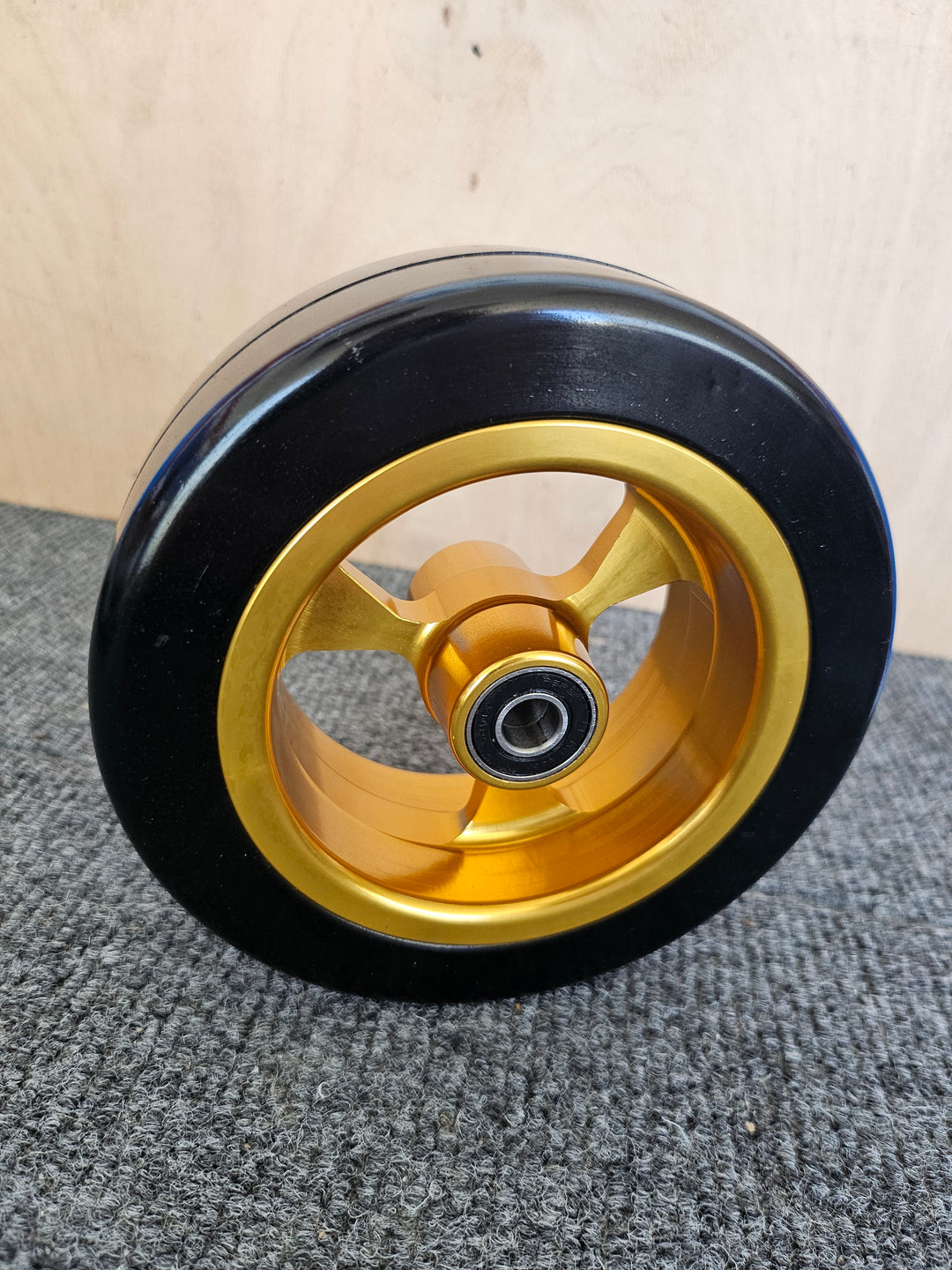 Lightweight Tailwheel aka "The Gold Standard"